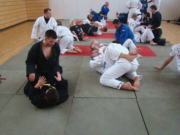 Teilnehmer beim Seminar mit Carlson Gracie Jr